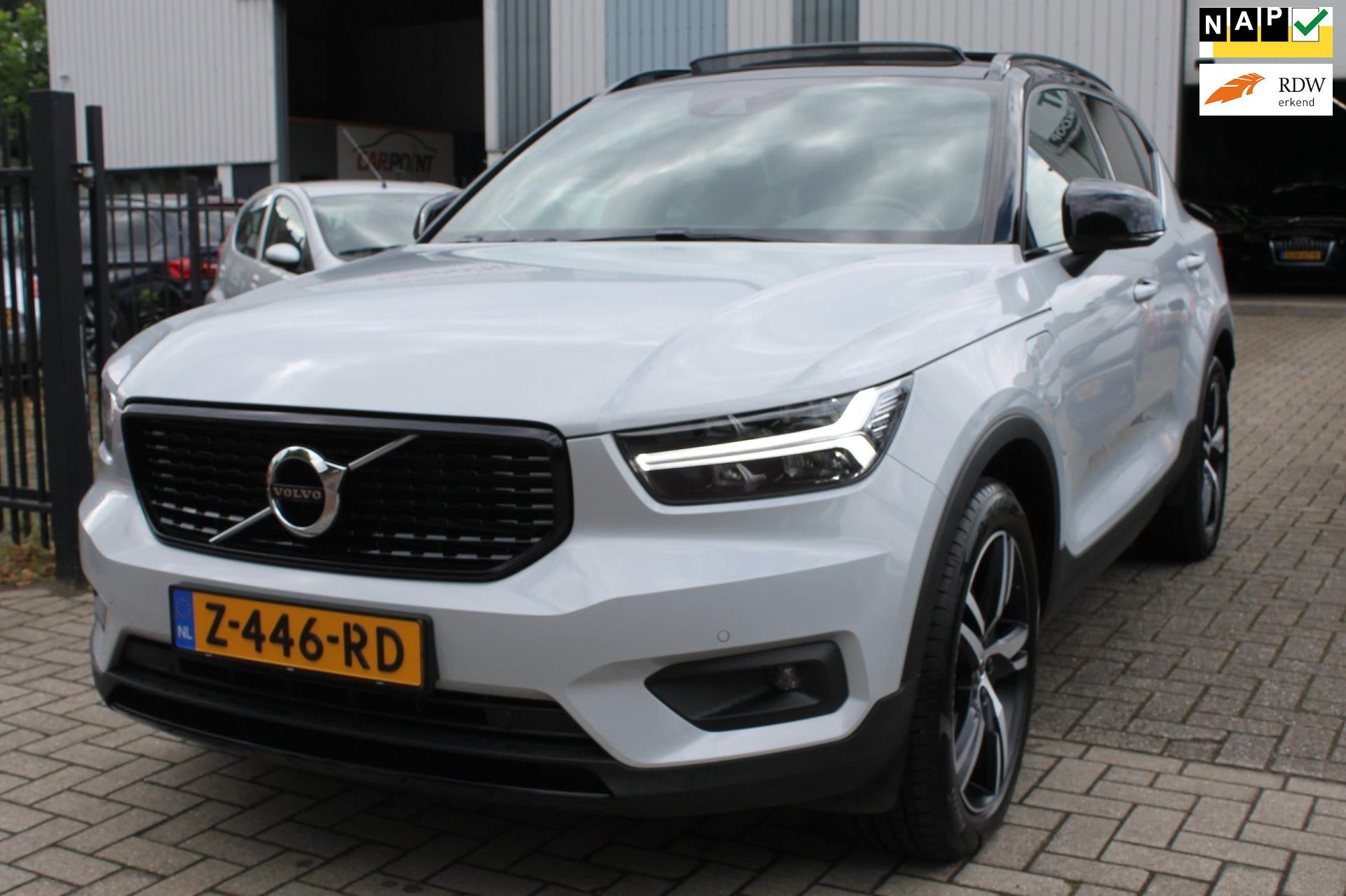 Volvo XC40 1.5 T4 Recharge R-Design Keyless Pano VOL!, Dealer onderhouden, Plug-in hybride, Bedrijf, Automatische klimaatregeling