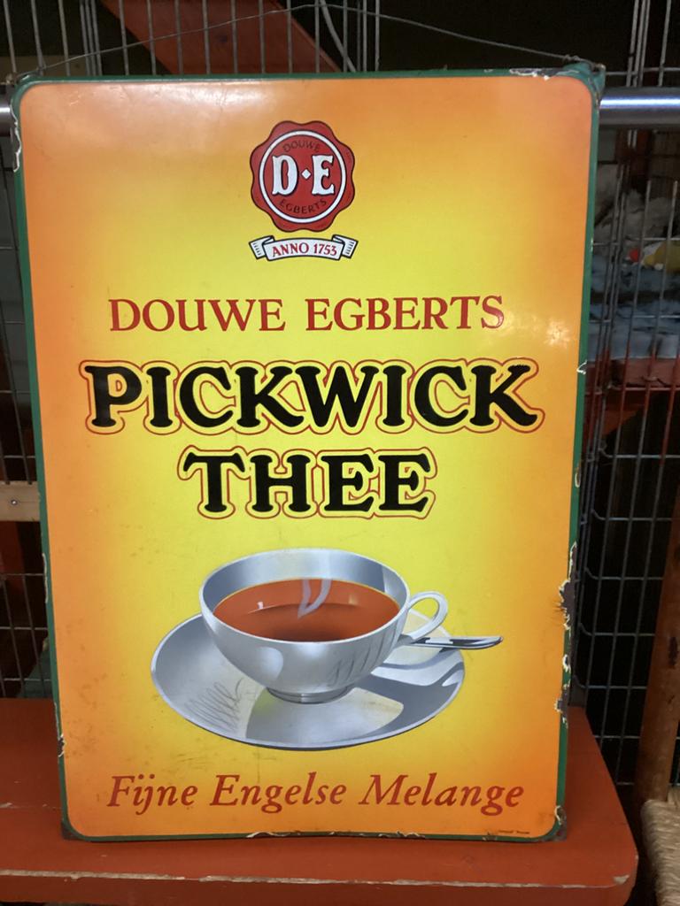 Douwe Egberts pickwick thee emaillereclamebord, Verzamelen, Merken en Reclamevoorwerpen, Ophalen, Gebruikt, Reclamebord