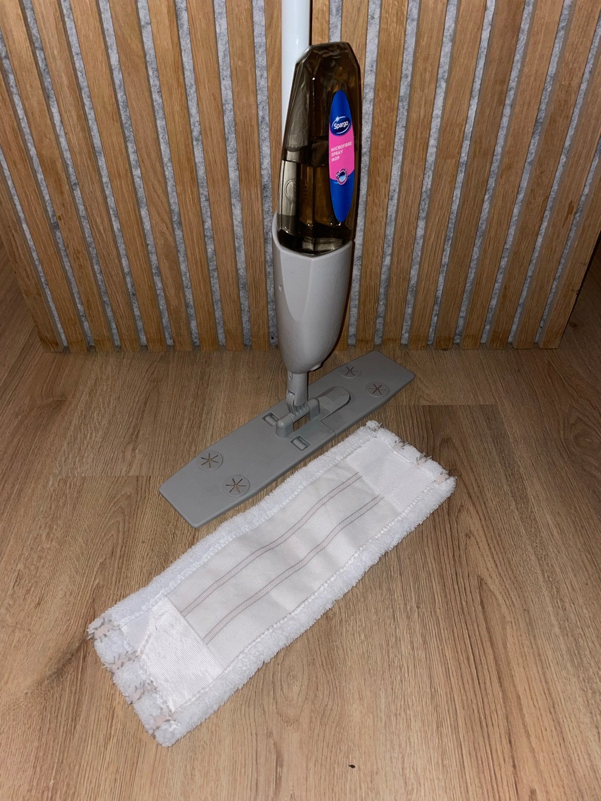 Schoonmaakmop met sprayfunctie, Ophalen of Verzenden, Mop of Dweil
