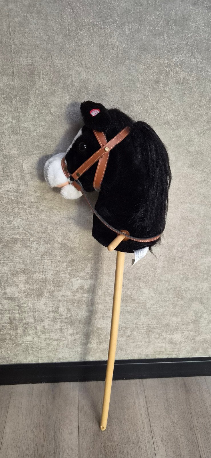 Stokpaard met geluid - Zwart met wit bles, Kinderen en Baby's, Ophalen of Verzenden, Gebruikt, Jongen of Meisje
