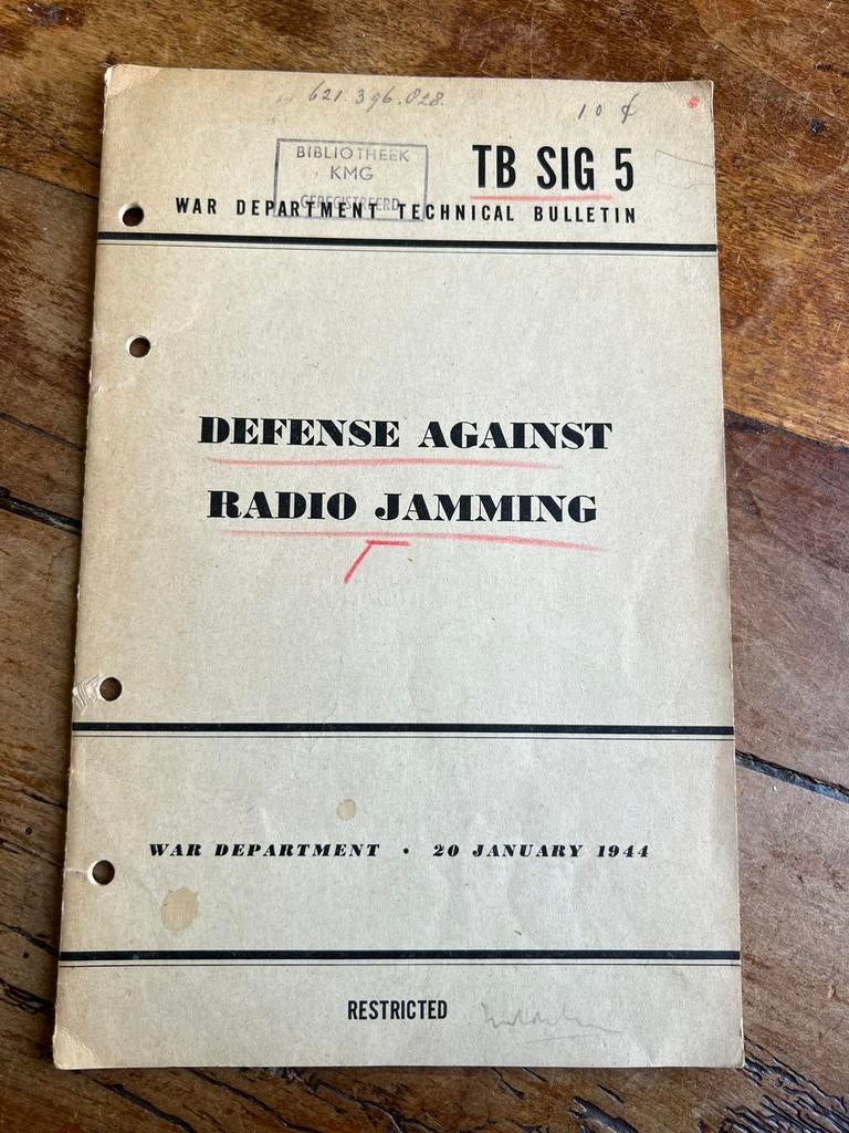 WO2 Amerikaans voorschrift defense radio jamming zender 1944, Verzamelen, Militaria | Tweede Wereldoorlog, Amerika, Ophalen of Verzenden