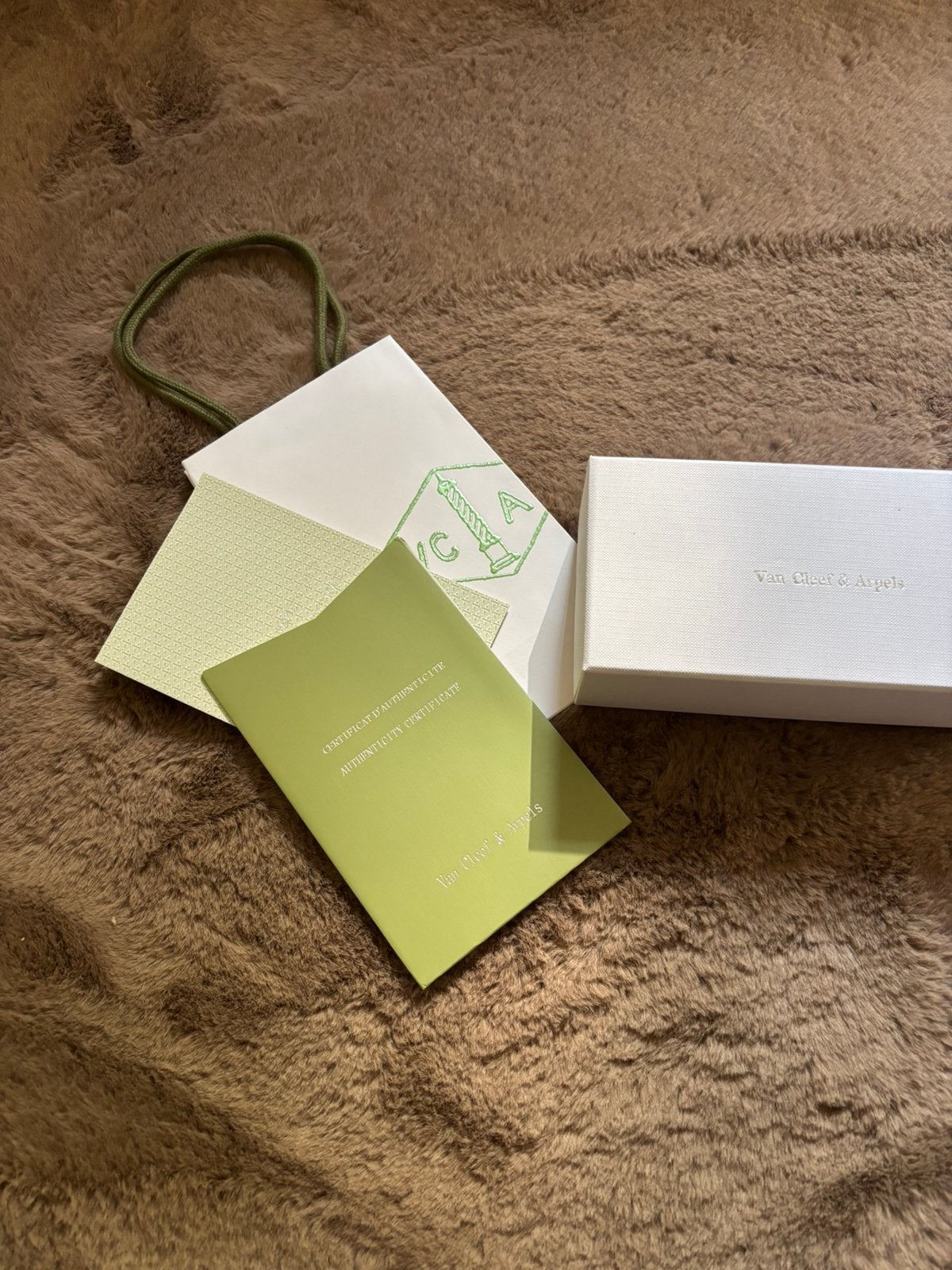 Van Cleef & Arpels armband, Ophalen of Verzenden, Nieuw, Overige kleuren