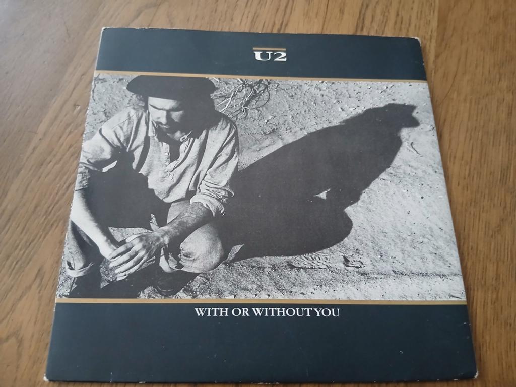 VINYL MAXI SINGLE   U2  1987, Cd's en Dvd's, Vinyl Singles, Maxi-single, 1980 - 1989, Ophalen of Verzenden, Zo goed als nieuw