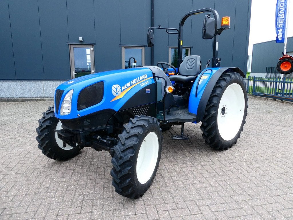 New Holland TD3.50 4wd / 00557 Draaiuren / Spoorbreedte 150c, Gebruikt, De Maalstroom 3
8255 RN  Swifterbant, VM Service, New Holland