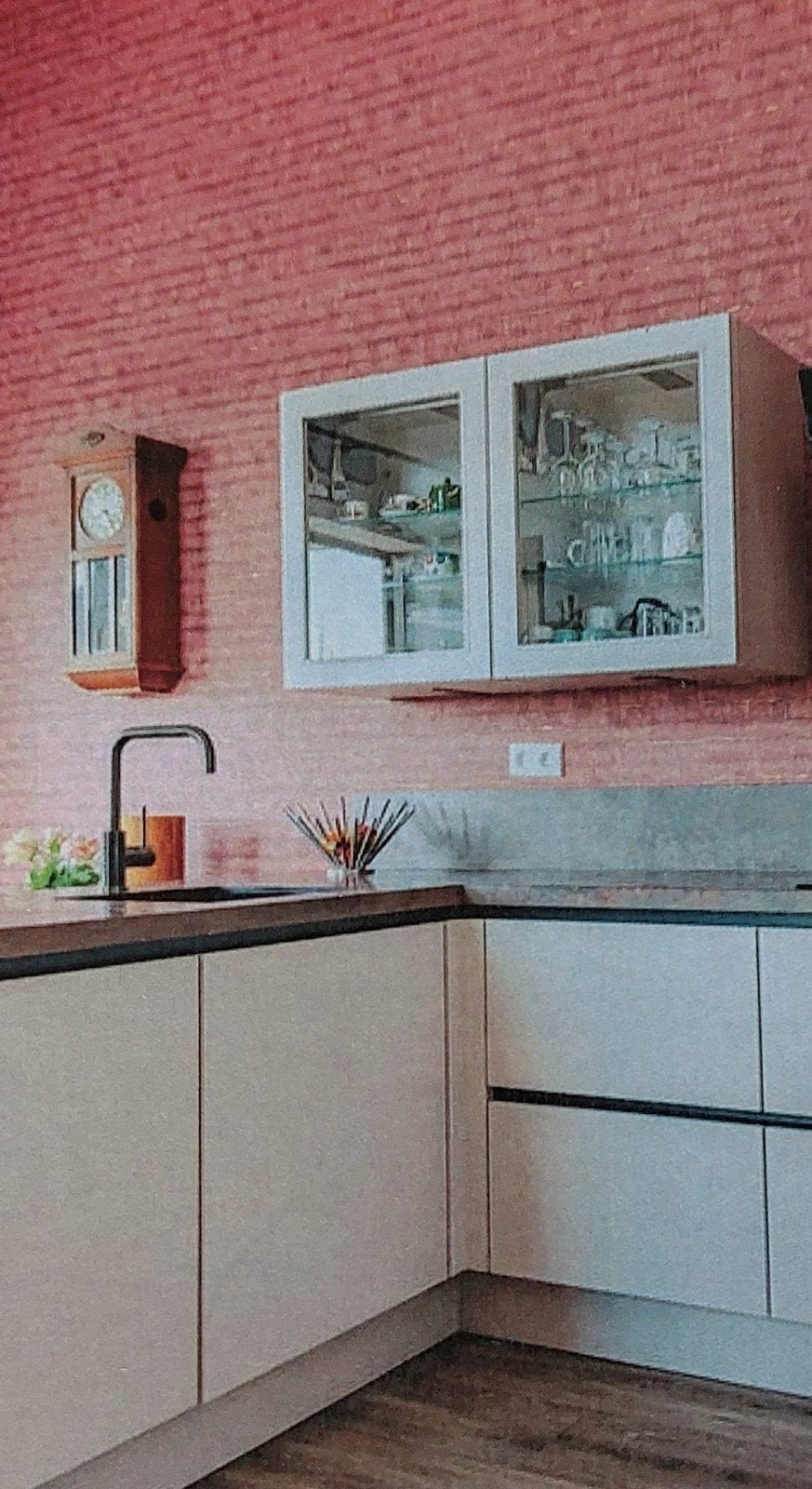 2 kastjes om aan de wand te plaatsen 3 jaar oud, Huis en Inrichting, Kasten | Wandmeubels, Ophalen, Met klep(pen), Zo goed als nieuw