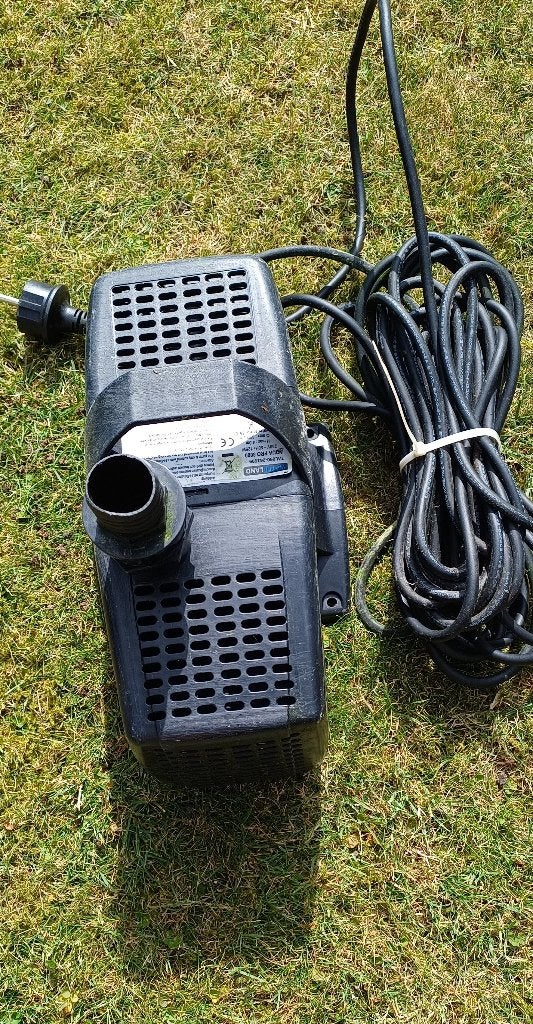 Vijverpomp 8000 liter/p uur, Tuin en Terras, Vijver-toebehoren, Gebruikt, Vijverpomp, Ophalen