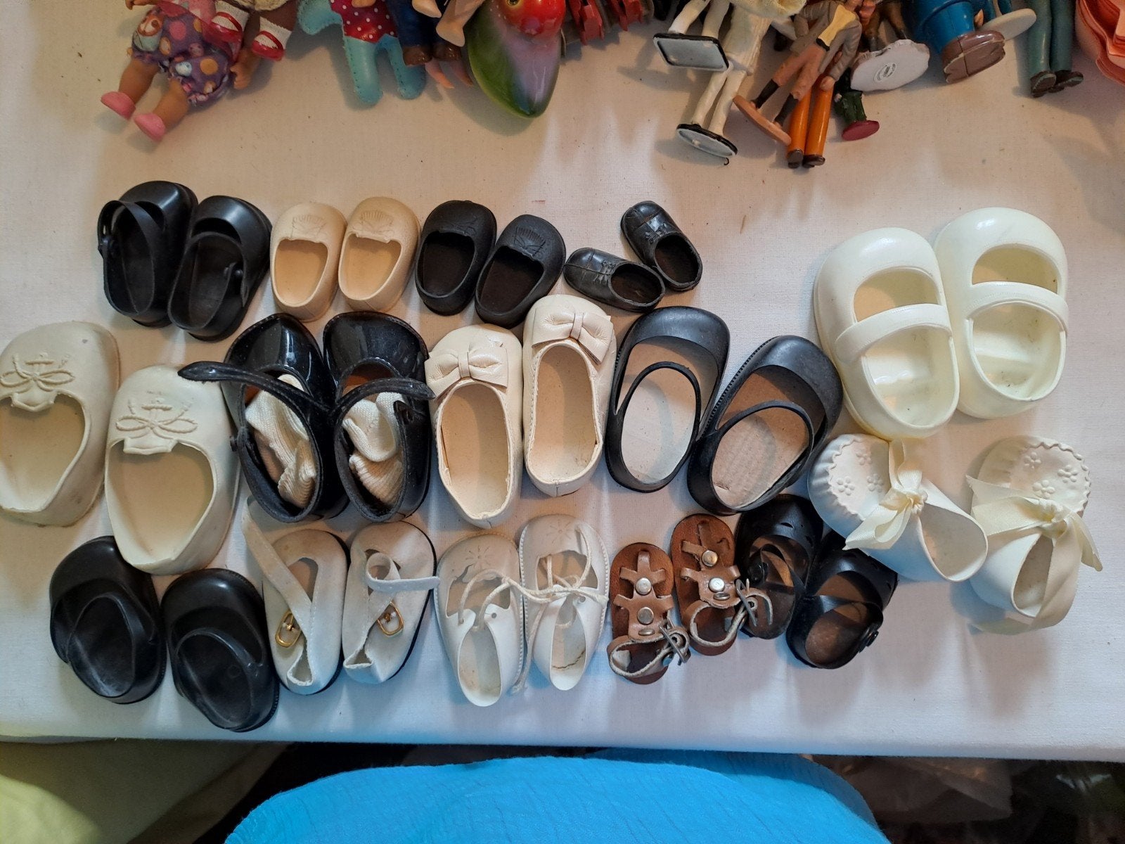15 paar poppen schoentjes, Ophalen of Verzenden, Babypop