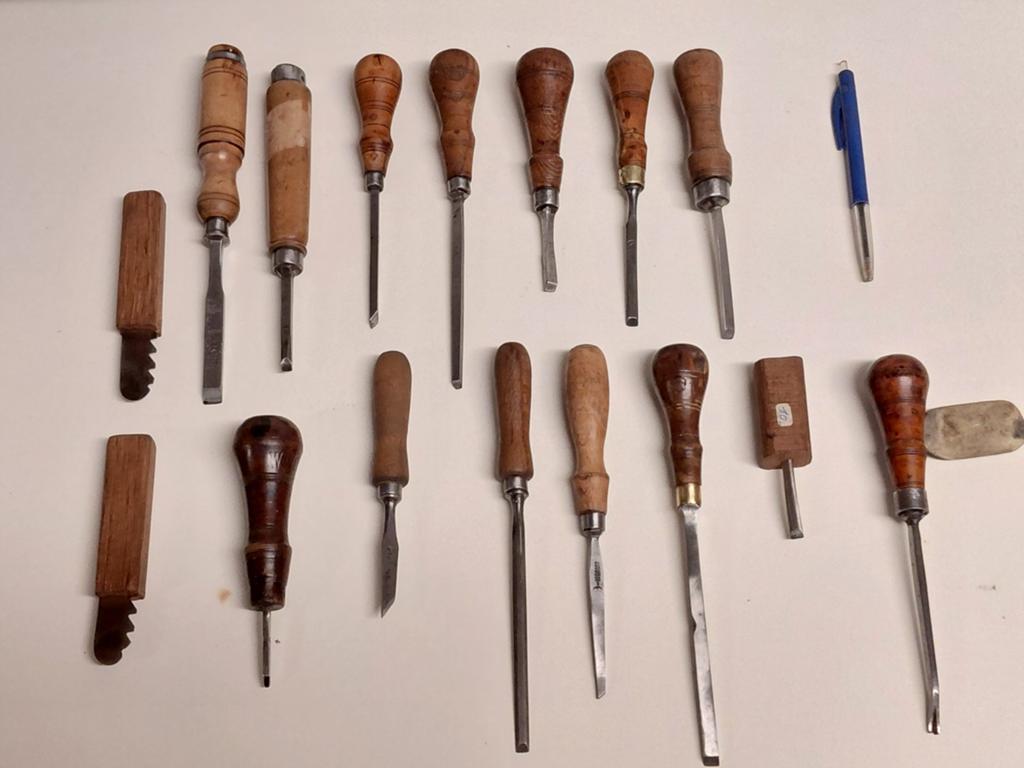 Mooie set kleine aparte beitels,gutsen, houtsnijden, carving, Ophalen of Verzenden