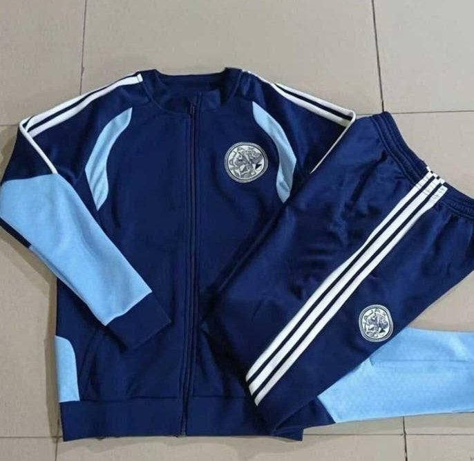 Ajax trainingspak, shirts en setjes 2026/2027, Blauw, Overige maten, Ophalen of Verzenden, Zo goed als nieuw