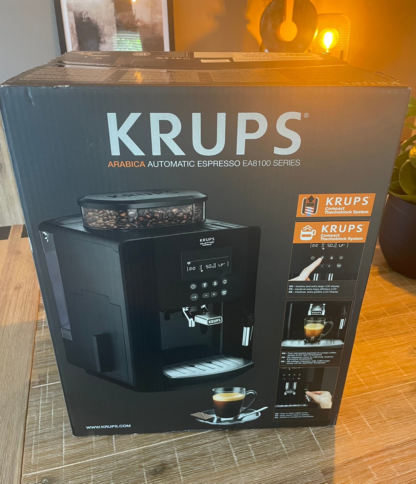 KRUPS EA8170NL, NIEUW IN DOOS!, Koffiemachine, Koffiebonen, Zo goed als nieuw, Ophalen