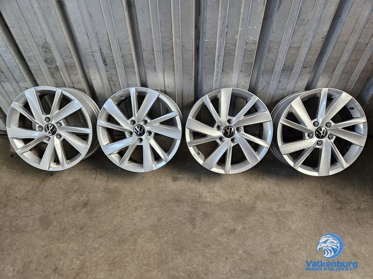 Originele VW Golf 8 5H Gavia 17 inch velgen 5x112, Gebruikt, -, -, Banden en Velgen