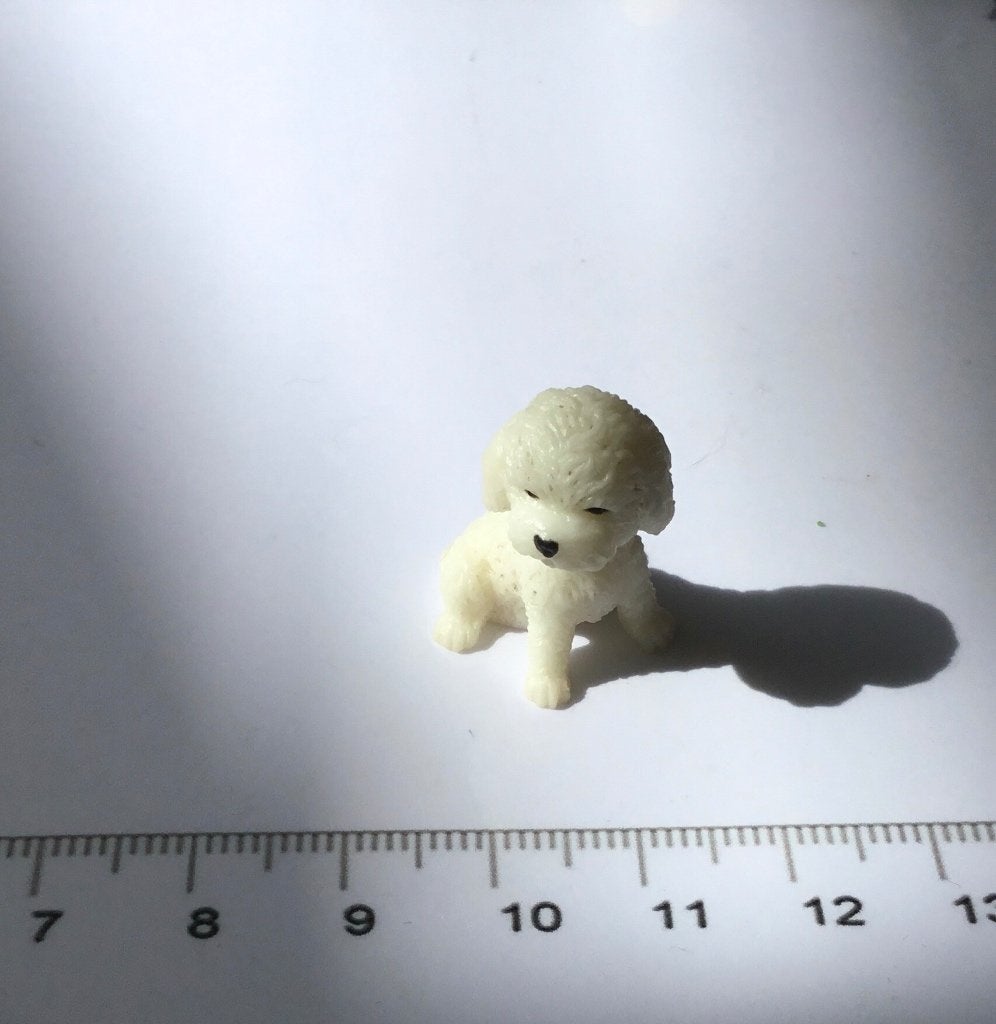 Poppenhuis miniaturen mini hondje 166, Ophalen of Verzenden, Nieuw, Poppenhuis