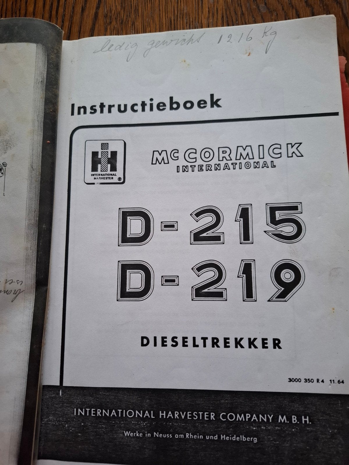McCormick International D-215 D-219 B-275 Dieseltrekker, Ophalen of Verzenden, Gelezen, Overige merken, International Harvester Company M.B.H.