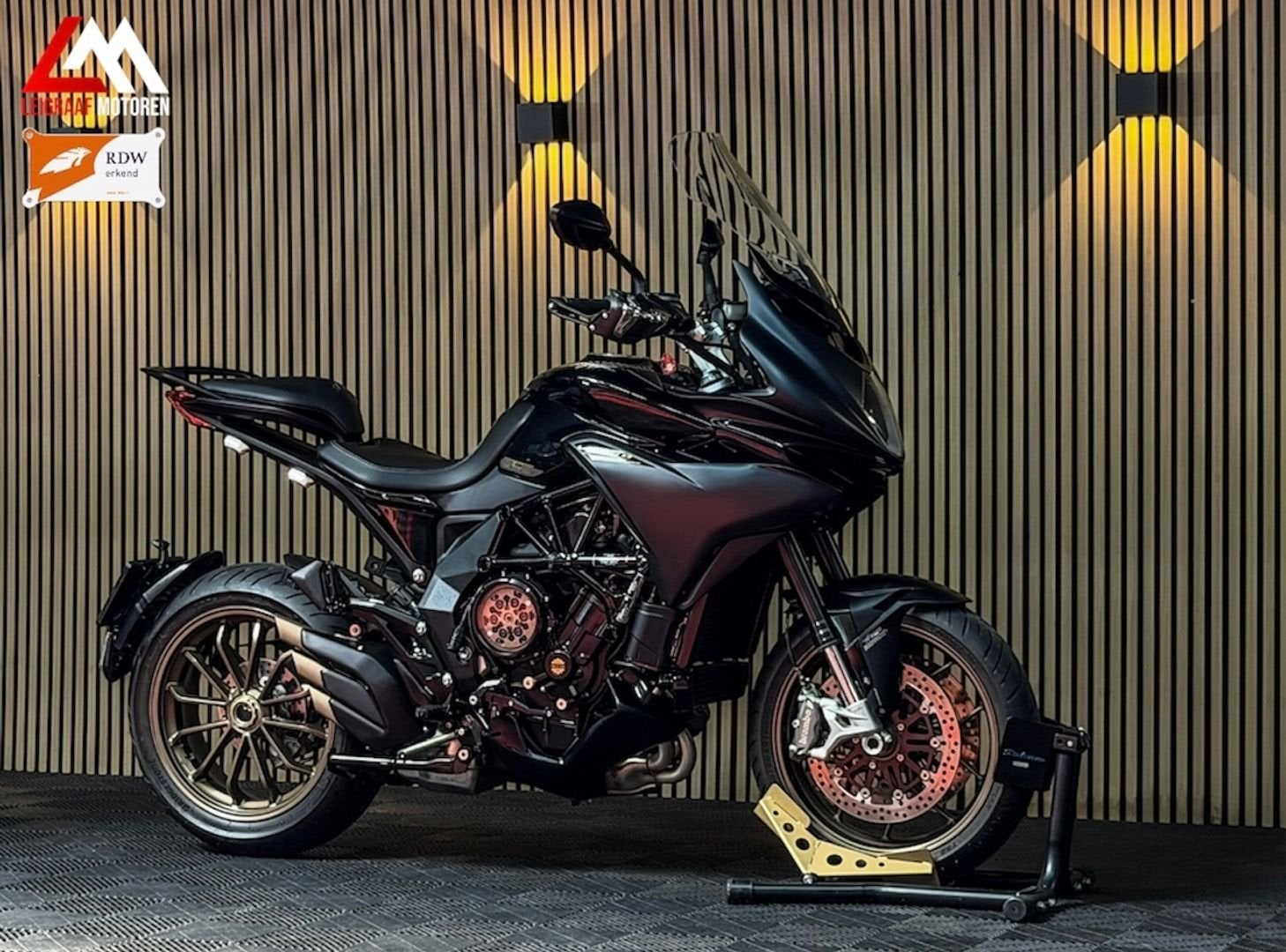 MV AGUSTA TURISMO VELOCE  800 LUSSO SCS - Nieuwstaat - BTW -, Bedrijf, Meer dan 35 kW, Overig, 798 cc