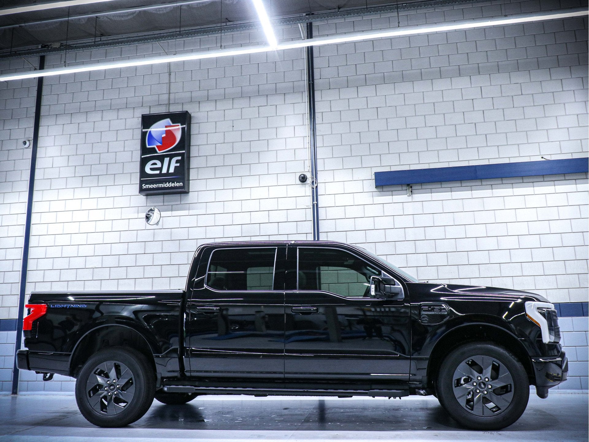 Ford Lightning Lariat Extended Range | 514 km. range Extende, Auto's, Automaat, Zwart, Zwart, Leder