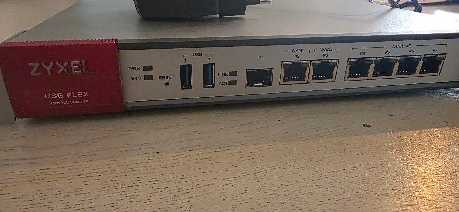 Zyxel USG FLEX ZyWALL Security Router, Ophalen of Verzenden, Zo goed als nieuw, Router, Zyxel