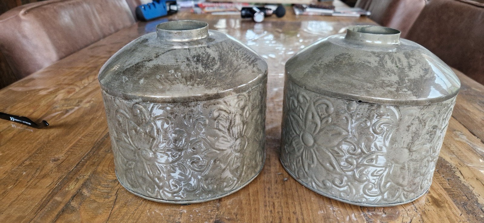 2 mooie metalen vazen, Huis en Inrichting, Woonaccessoires | Vazen, Ophalen of Verzenden