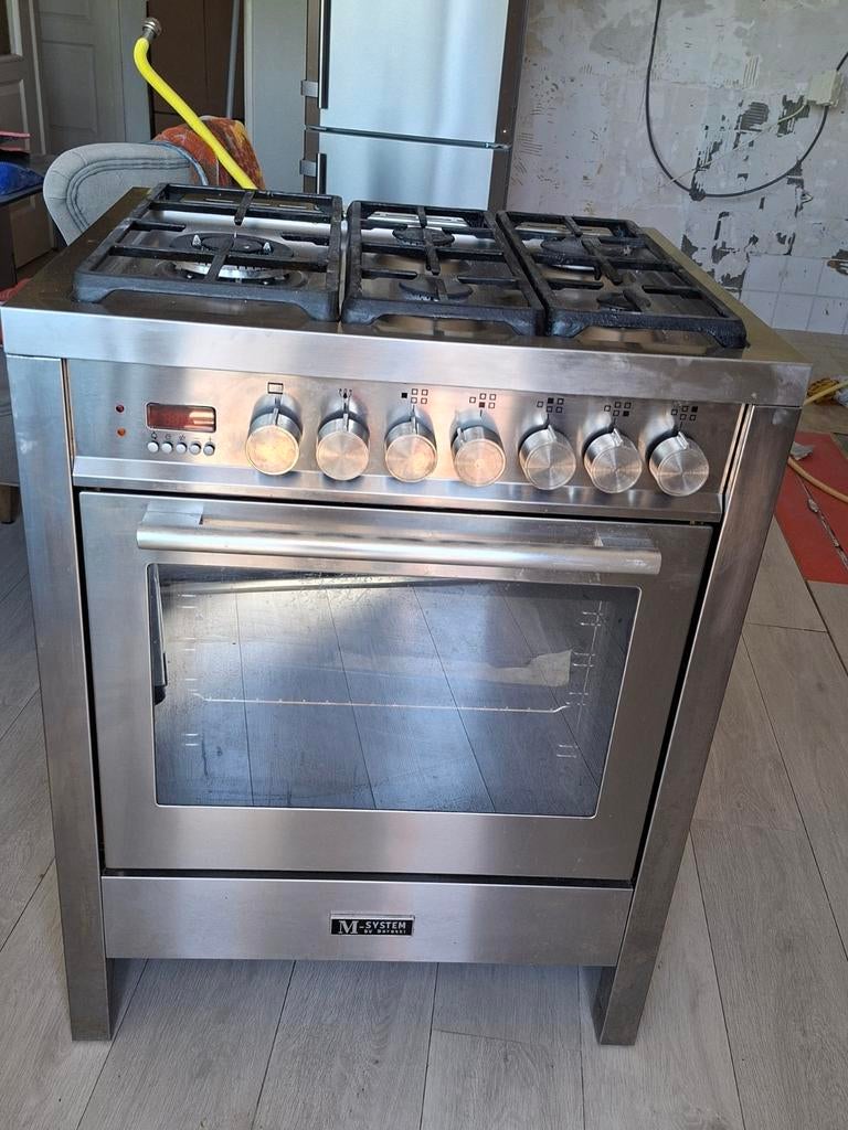 Gasfornuis m-systeem by boretti breed 70 diep 60 hoog90 cm, Gebruikt, Hete lucht, 60 cm of meer, Ophalen of Verzenden
