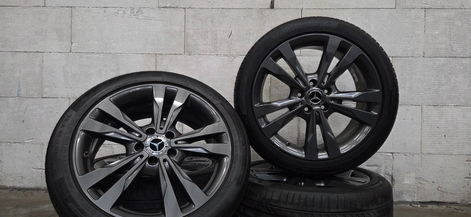 18" Mercedes W205 C-klasse orig velgen zomerbanden TPMS, 18 inch, Gebruikt, Banden en Velgen, Ophalen of Verzenden