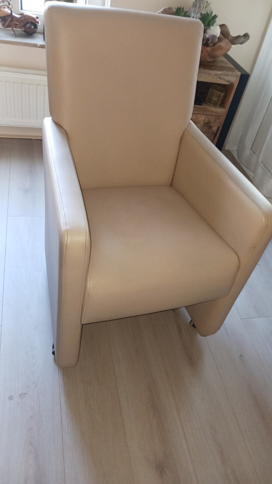 4 stoelen met wieltjes, Huis en Inrichting, Stoelen, Ophalen, Overige kleuren, Leer, Zo goed als nieuw