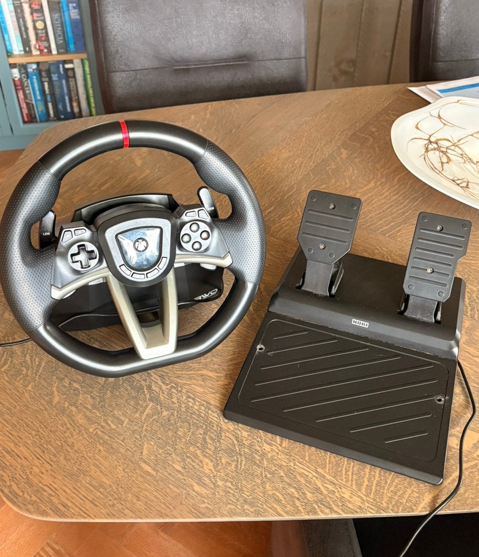 Hori Racing Wheel Overdrive (stuur + pedalen) voor Xbox & PC, Spelcomputers en Games, Ophalen, Gebruikt, Stuurtje of Sportattribuut