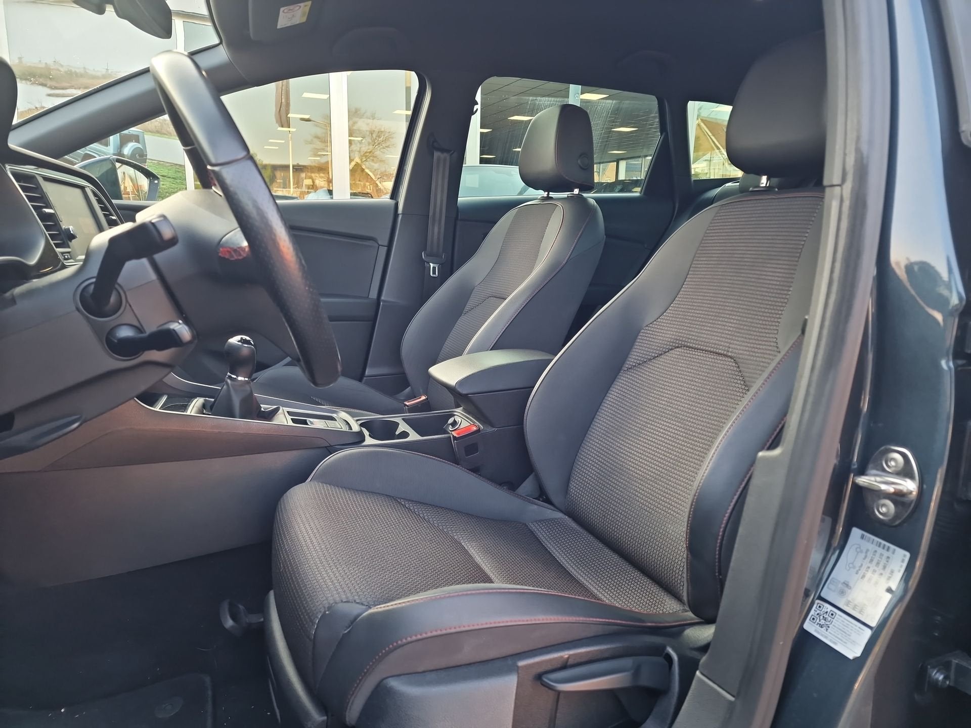 SEAT Leon ST 1.5 TSI FR Business Intense |CARPLAY|CRUISE|SFE, Stof, 4 cilinders, 150 pk, Leon
