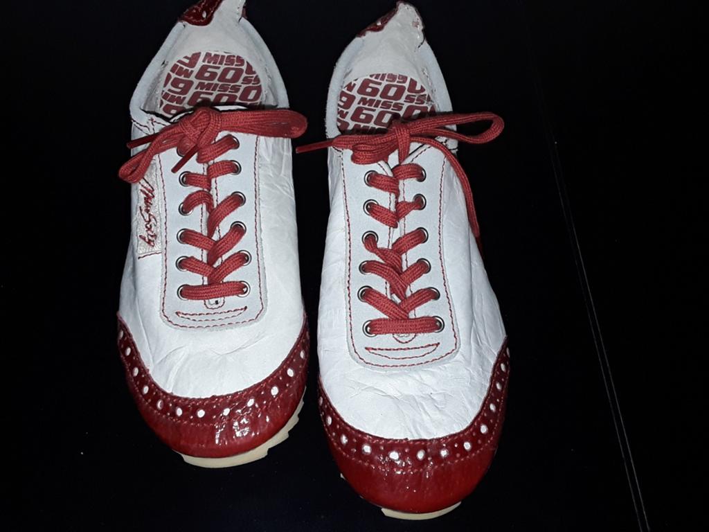 Retro: nieuwe Italiaanse Miss Sixty sneakers superzacht leer, Ophalen of Verzenden, Nieuw, Wit, Sneakers of Gympen
