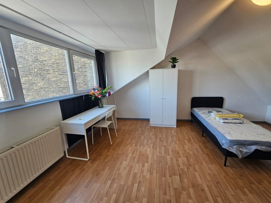 NIEUW! Woonruimte te huur Kruisstraat, Heerlen