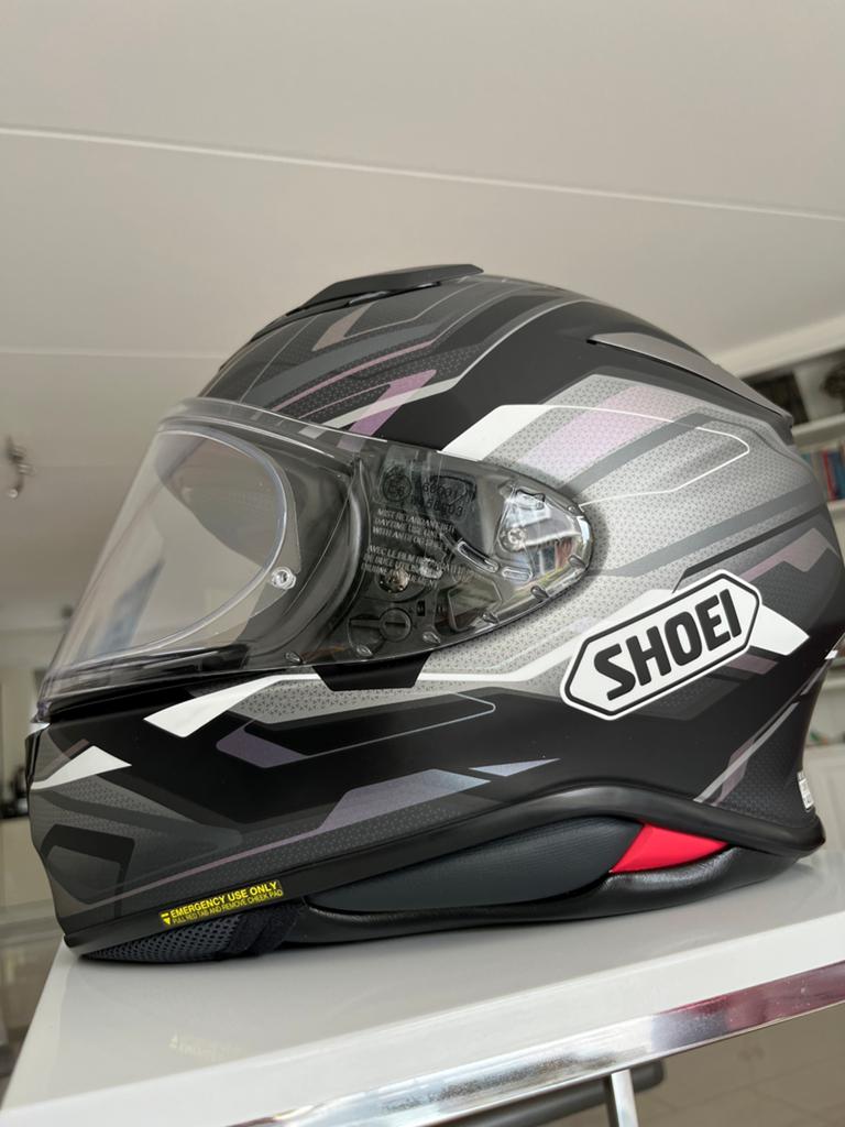 Shoei NXR2 motorhelm z.g.a.n., Motoren, Kleding | Motorhelmen, M, Heren, Ophalen of Verzenden, Integraalhelm