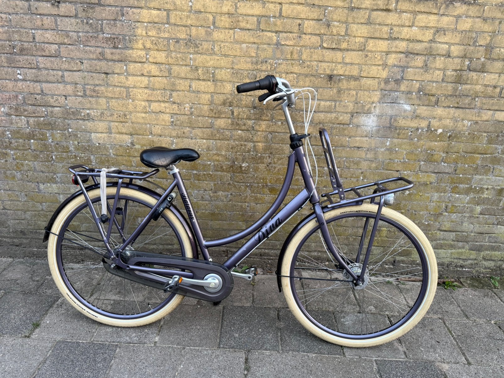 Nette batavus diva 28” 56 cm 7 versnellingen stuurslot, Fietsen en Brommers, Fietsen | Dames | Omafietsen, Ophalen, Versnellingen