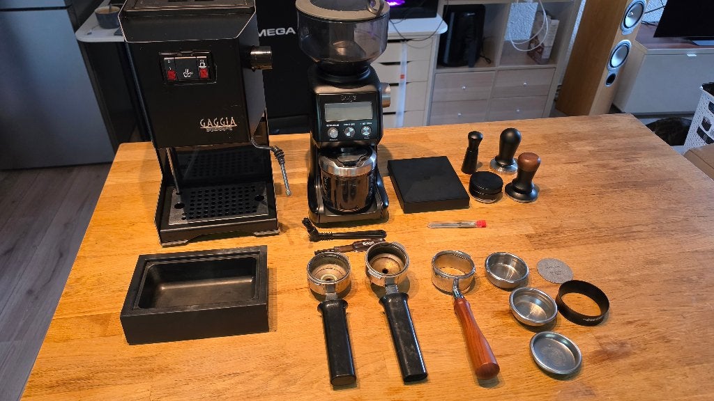 Compleet thuisbarista setje – Gaggia Classic + accessoires, Ophalen, Gebruikt, Espresso apparaat, Afneembaar waterreservoir