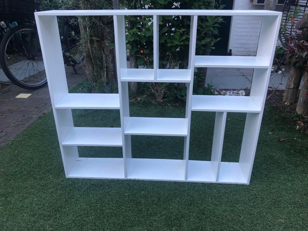 Witte houten letterbak / vakkenkast, Ophalen, Gebruikt