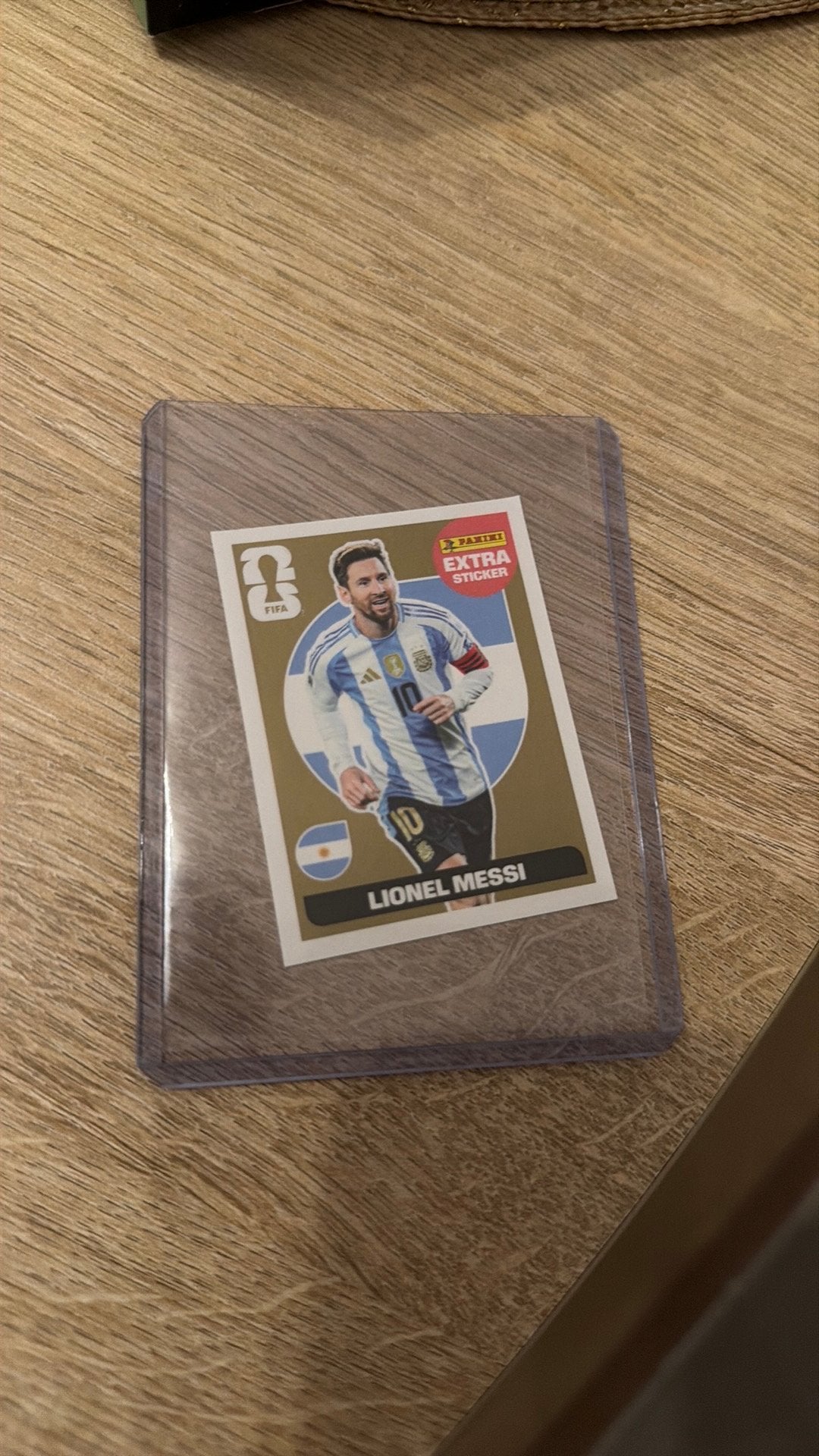 Lionel Messi extra sticker goud panini wk 2026, Ophalen of Verzenden, Zo goed als nieuw, Buitenlandse clubs, Poster, Plaatje of Sticker