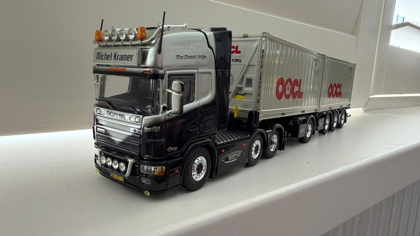 Tekno Michel Kramer ‘the street judge’, Hobby en Vrije tijd, Modelauto's | 1:50, Ophalen of Verzenden, Nieuw, Bus of Vrachtwagen