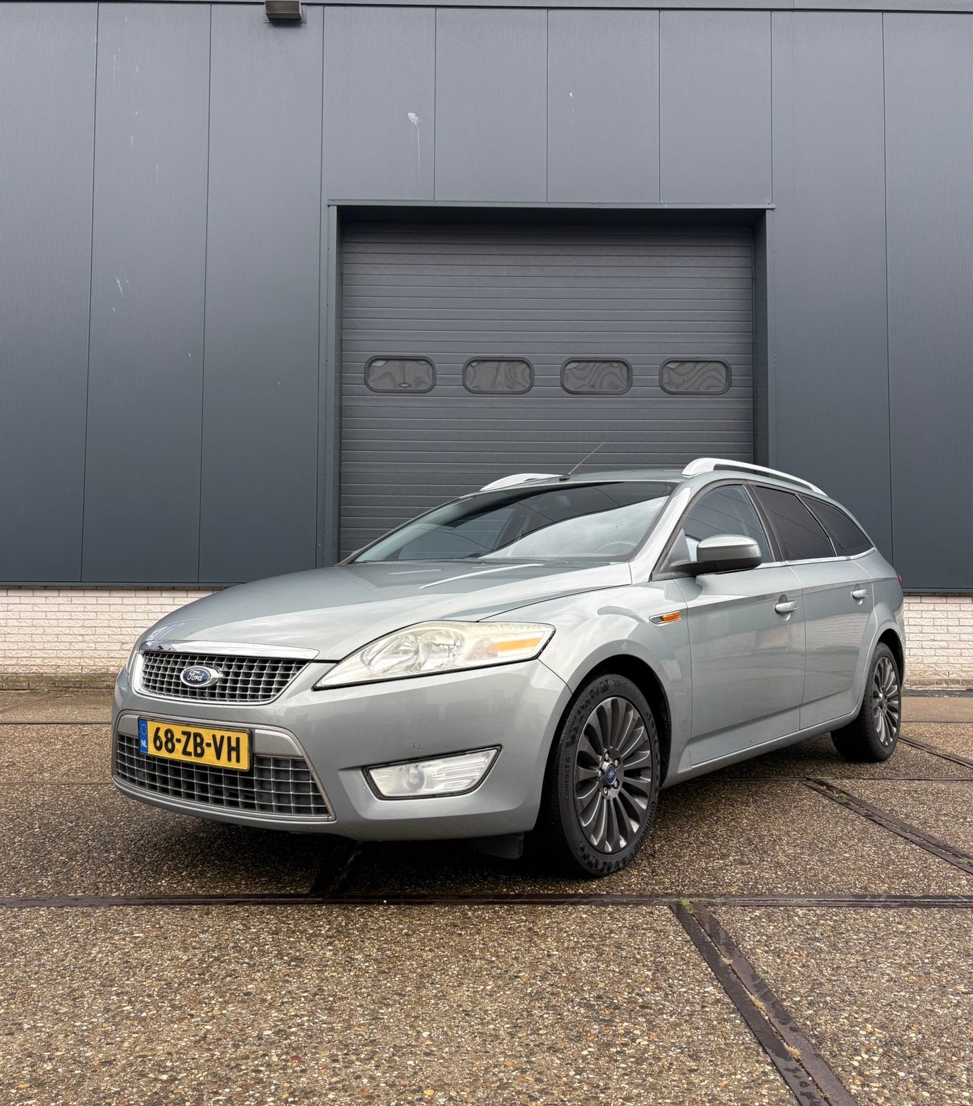Ford Mondeo 2.0Topstaat! NAP/2e EIG/ APK/NL Auto/OH Historie, Stof, Zwart, 4 cilinders, Mondeo
