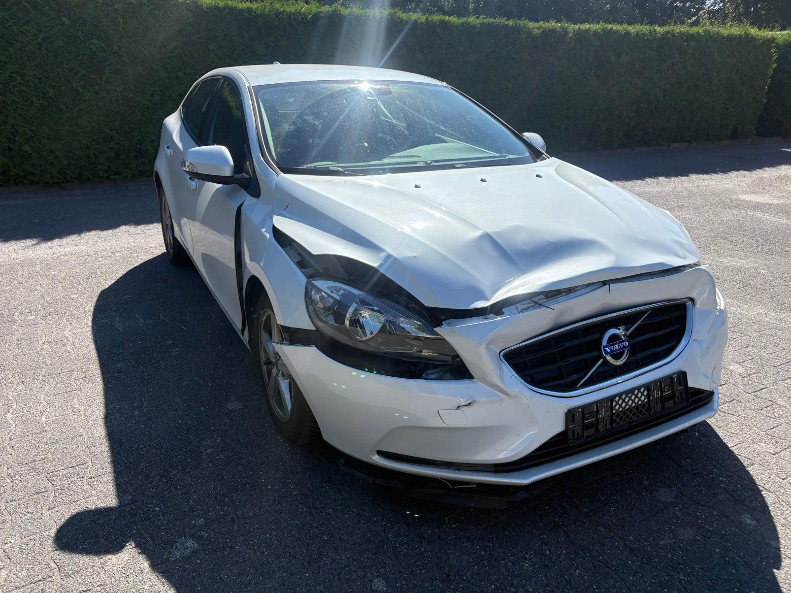 Volvo V40 2.0 D2 120PK 2015 schade, Auto's, Volvo, Voorwielaandrijving, Euro 6, 4 cilinders, 1969 cc