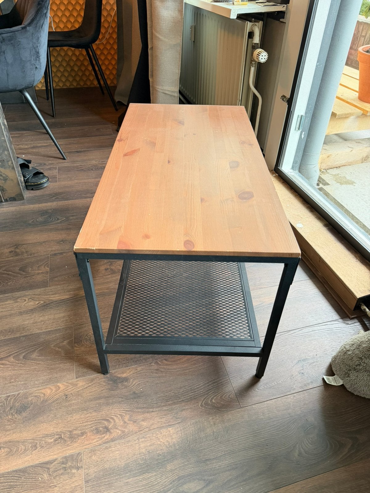 Mooie IKEA salontafel Fjallbo zwart, Huis en Inrichting, Tafels | Salontafels, Ophalen, Zo goed als nieuw, Rechthoekig, 50 tot 100 cm