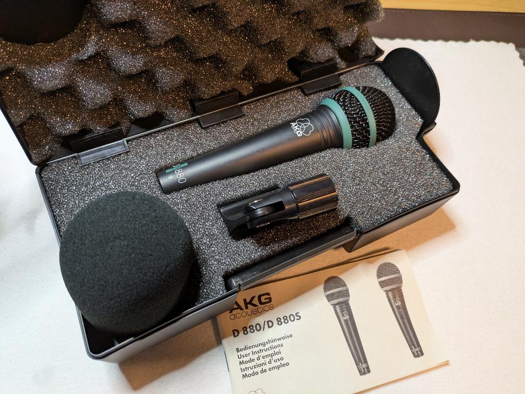 AKG D880 Zangmicrofoon, Ophalen of Verzenden, Zo goed als nieuw, Zangmicrofoon