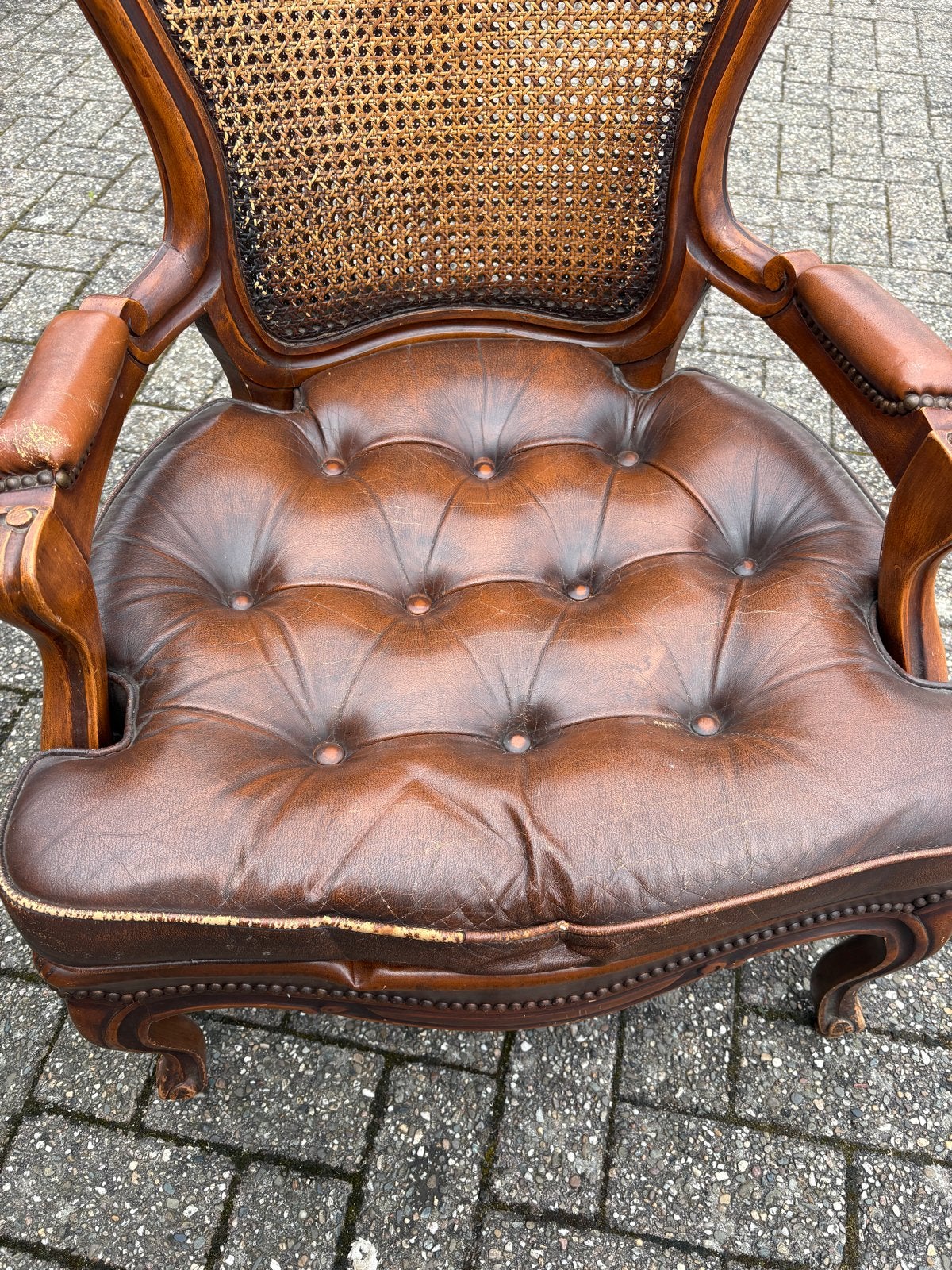 Antieke fauteuil met leer en rotan - Ideaal voor mancave, Ophalen