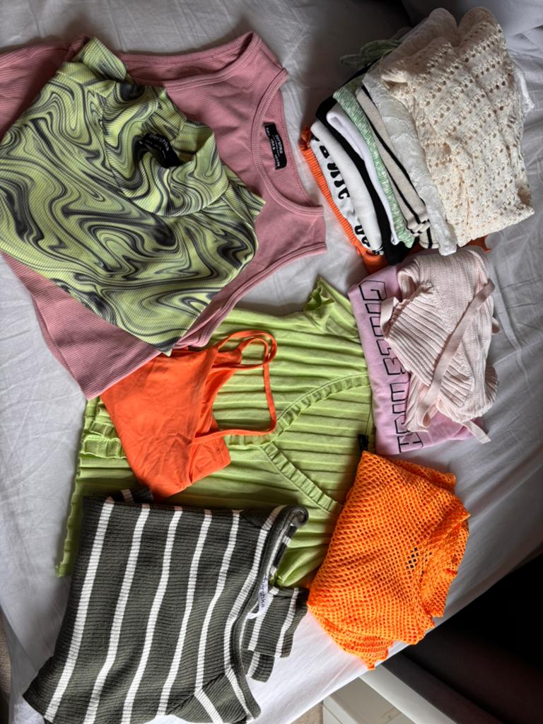 Stapel kleding Bershka maat S, Overige kleuren, Ophalen of Verzenden, Zo goed als nieuw, Maat 36 (S)