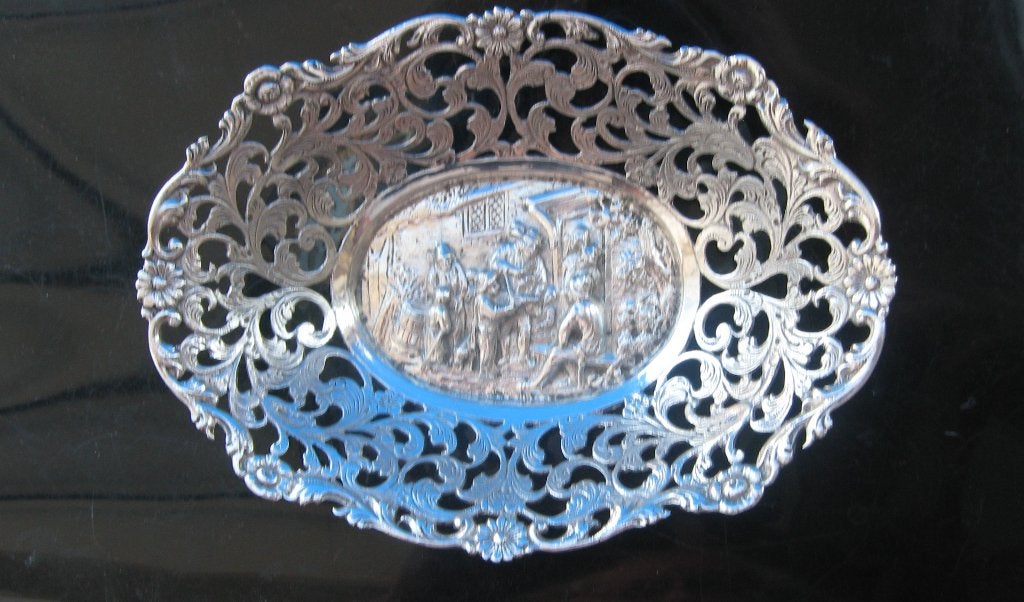 Zilveren schaaltje met muzikanten en bloem decoraties, Verzenden, Zilver