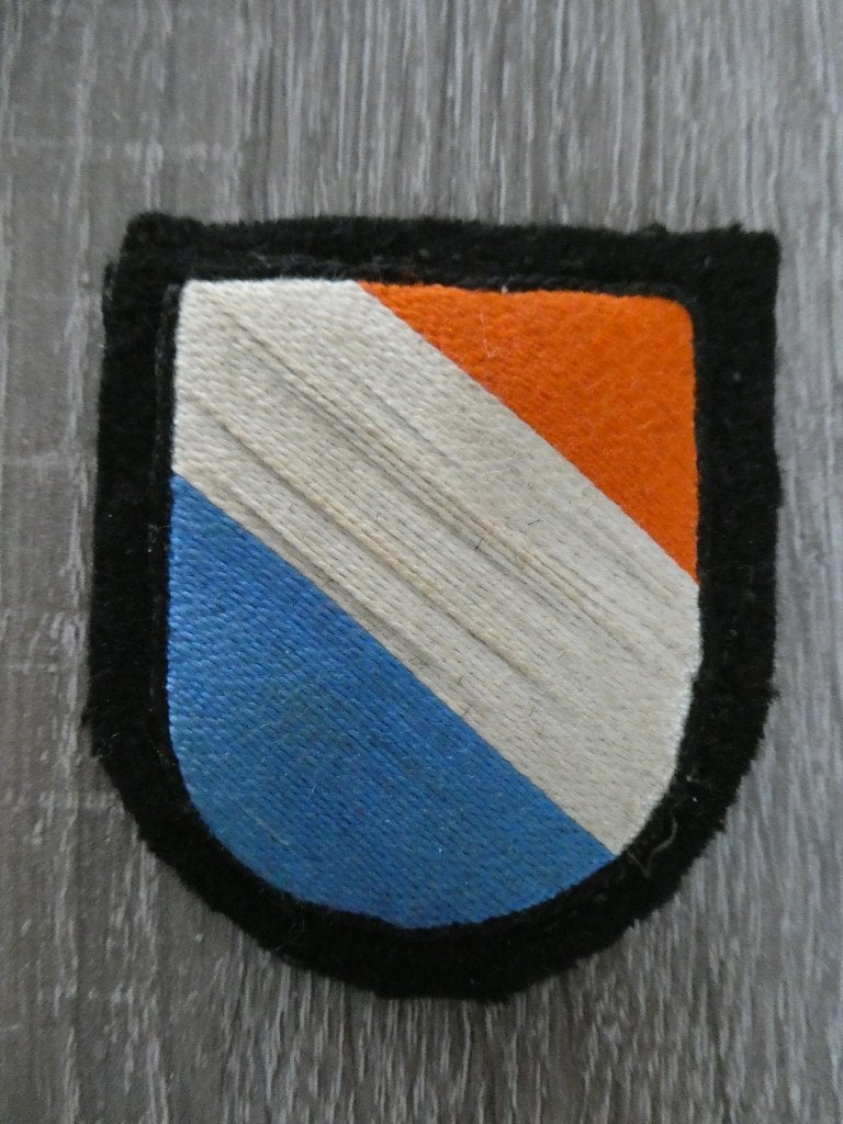 Nederlands schildje, Ophalen of Verzenden, Landmacht, Nederland, Embleem of Badge