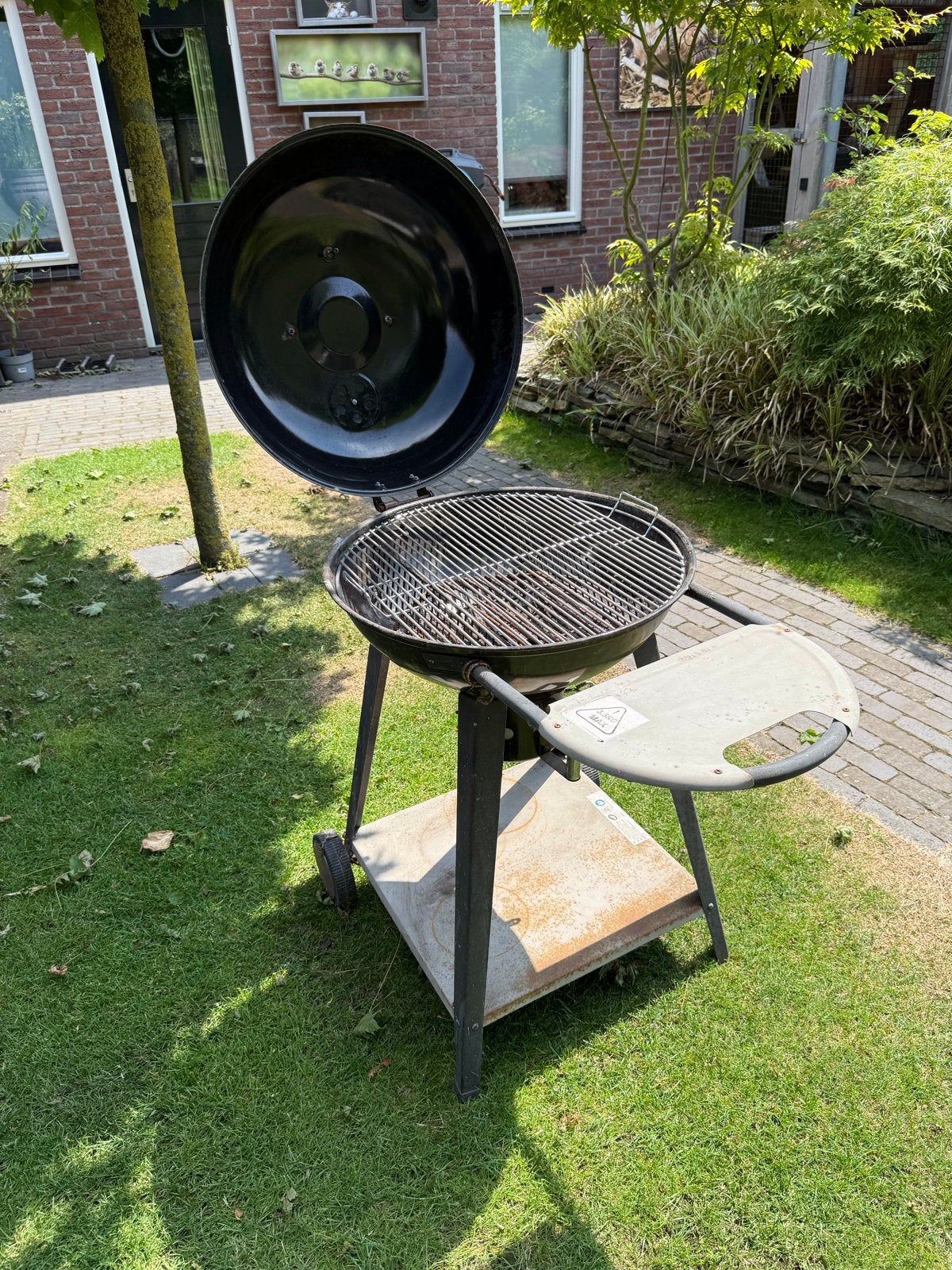 Grote Kogel barbecue met nieuw rooster en thermometer!, Ophalen, Gebruikt