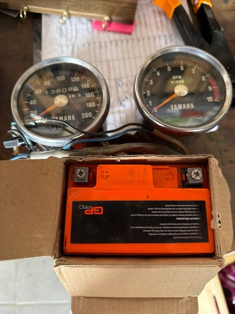 yamaha km en toerenteller rd ds7  r5, Ophalen of Verzenden, Gebruikt