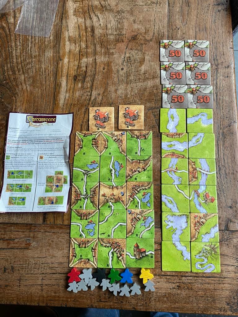 Carcassonne De uitbreiding,  oude artwork, Hobby en Vrije tijd, Gezelschapsspellen | Bordspellen, Zo goed als nieuw, Drie of vier spelers