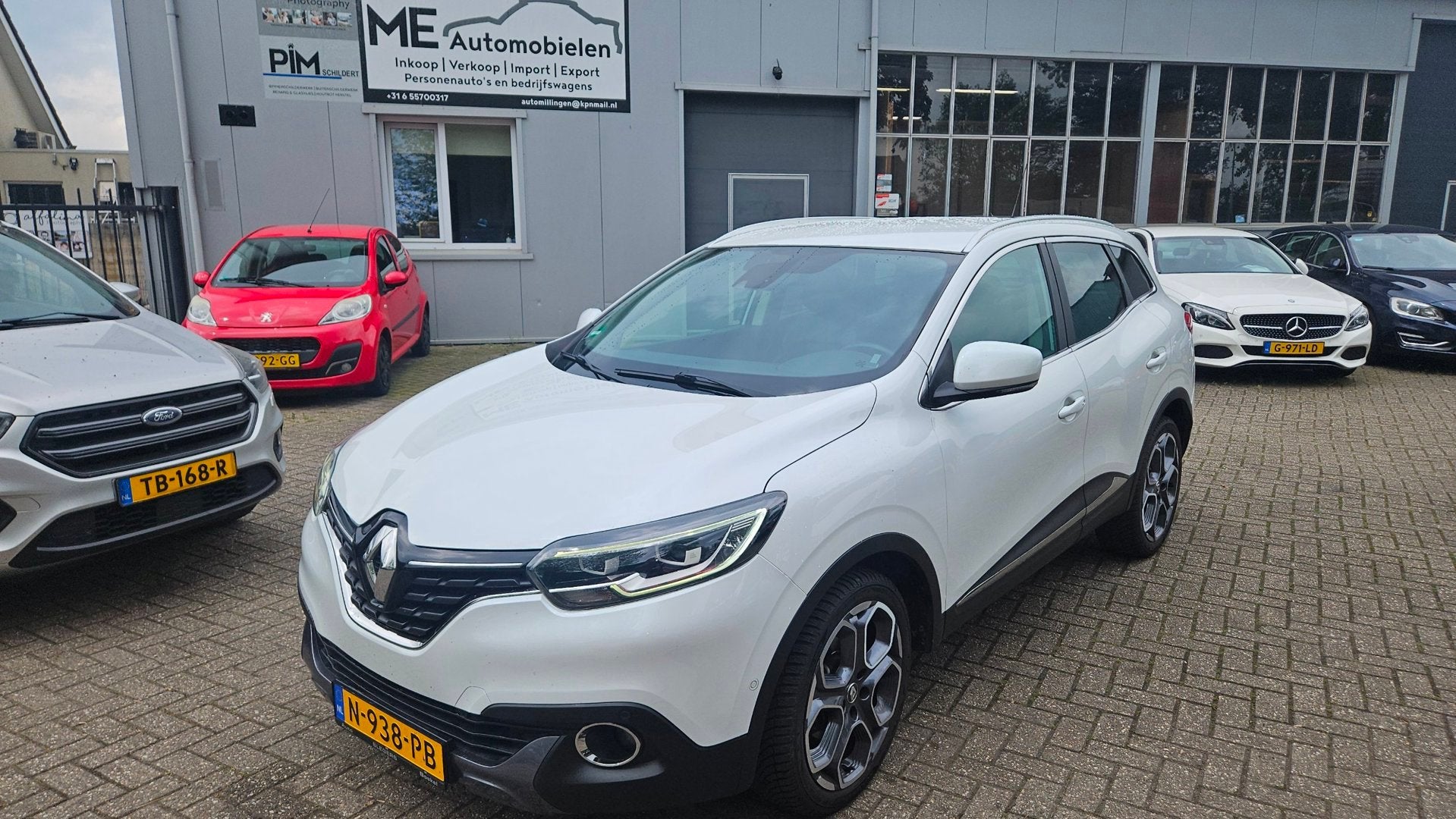 Renault Kadjar 1.2 TCe Bose VOL-OPTIE`S + AFN. TREKHAAK, Auto's, Kadjar, Gebruikt, 4 cilinders, Leder en Stof