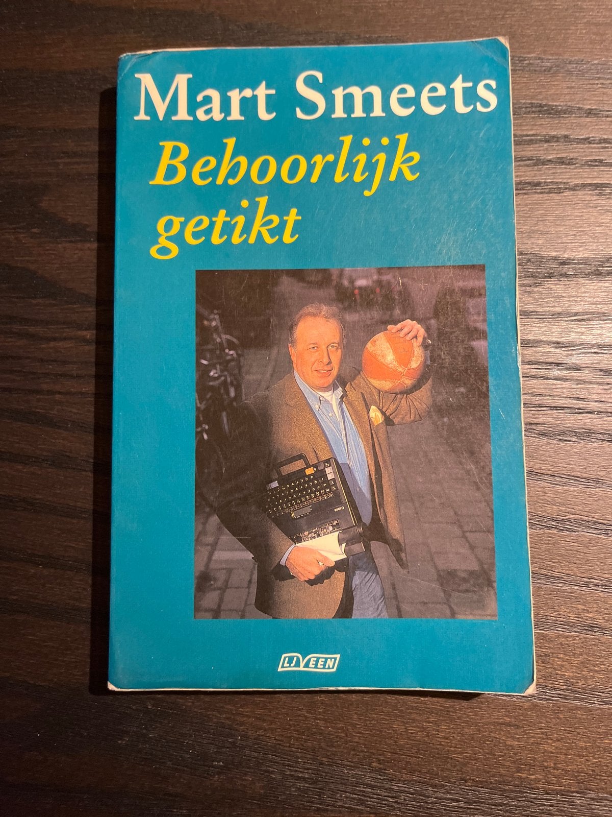 Mart Smeets - Behoorlijk getikt (Boek), Ophalen of Verzenden, Gelezen, Overige sporten