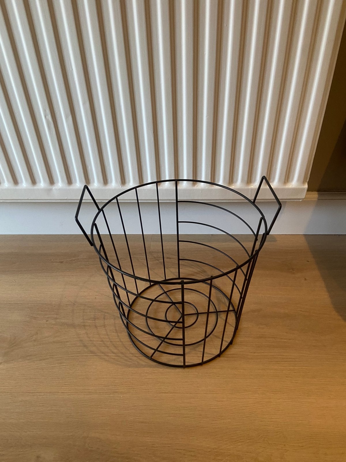 2 metalen manden, Ophalen, Zo goed als nieuw, Rond, Overige materialen
