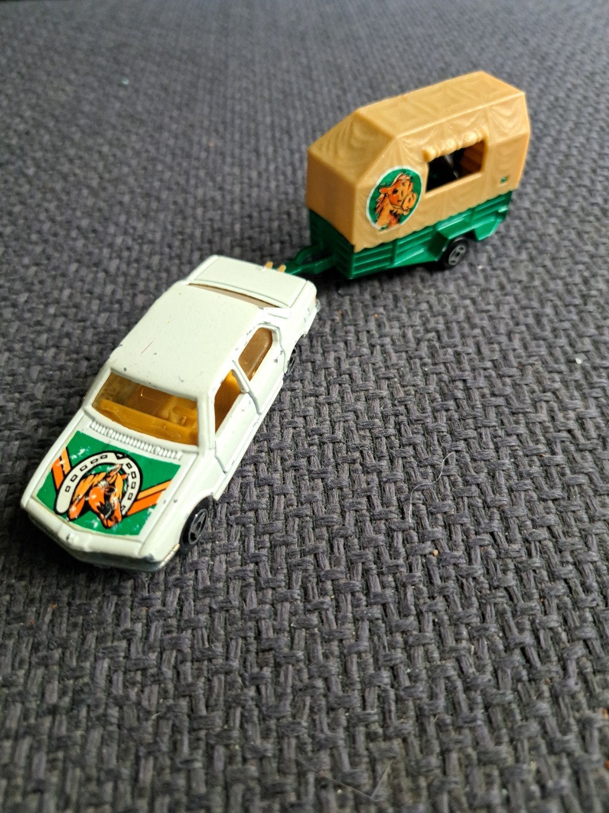 majorette model bmw 735 met paardentrailer schaal 1:60, France, Gebruikt, Auto, Ophalen of Verzenden