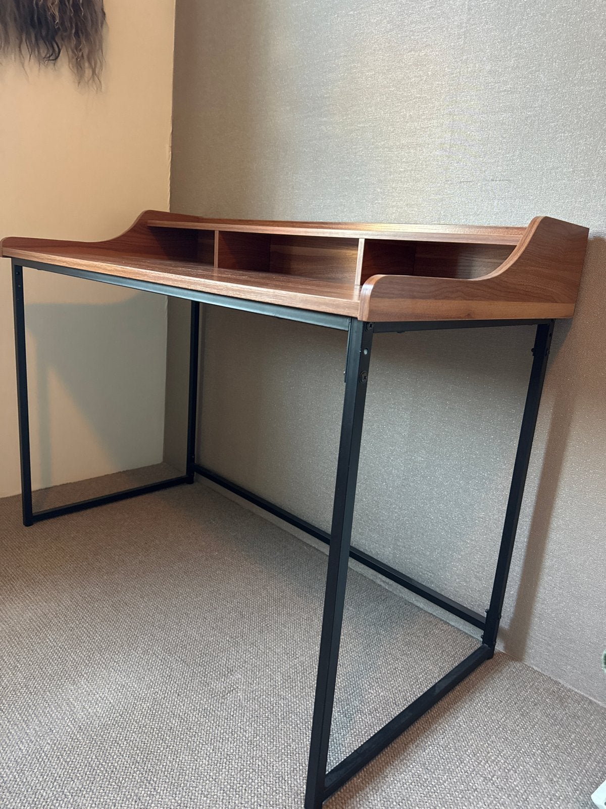 Fijn bureau met opbergruimte en metalen onderstel, Ophalen, Gebruikt, Hout, Bruin